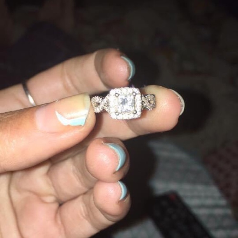 Neil Lane Engagement Ring 1 carat center stone